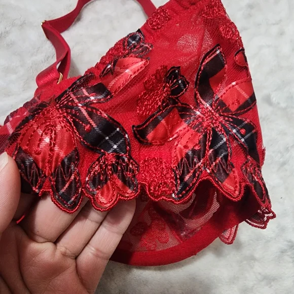 VICTORIA'S SECRET LUXE LINGERIE UNLINED FLORAL EMBROIDERED LOW CUT BRA Sz 36DDD - Picture 9 of 14